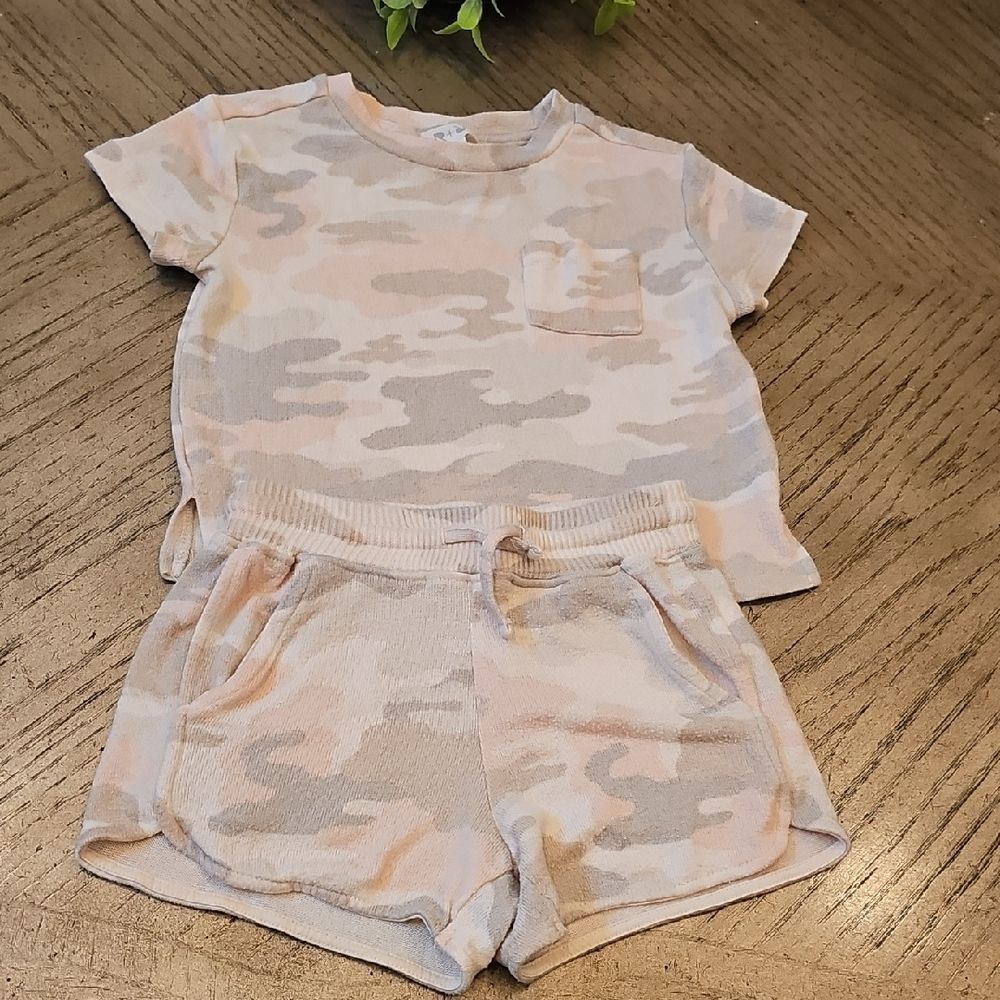 Camo Print Kids' T-Shirt and Shorts Set Size   XS